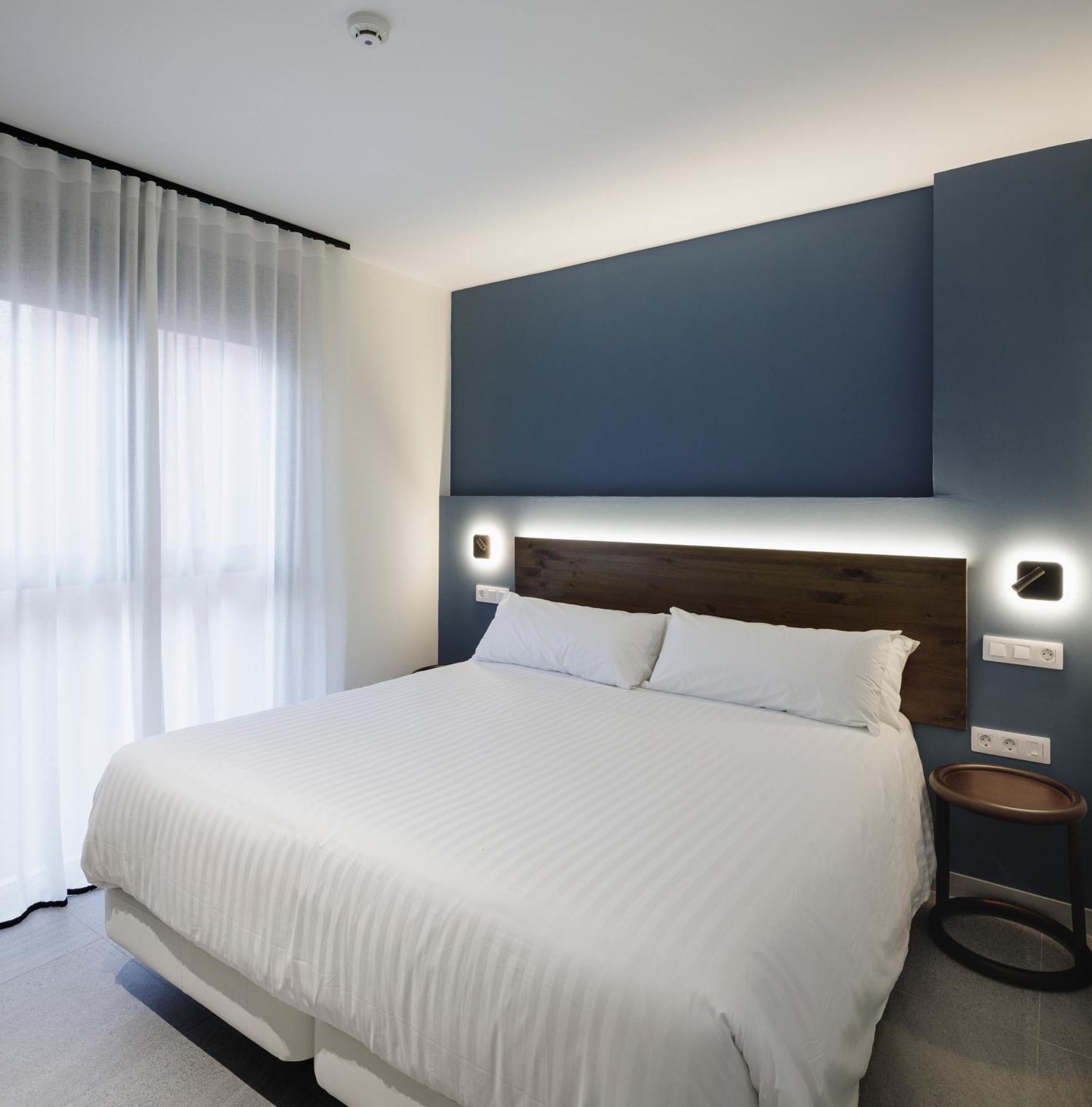 Terra Triana Apartments เซบีญา ภายนอก รูปภาพ