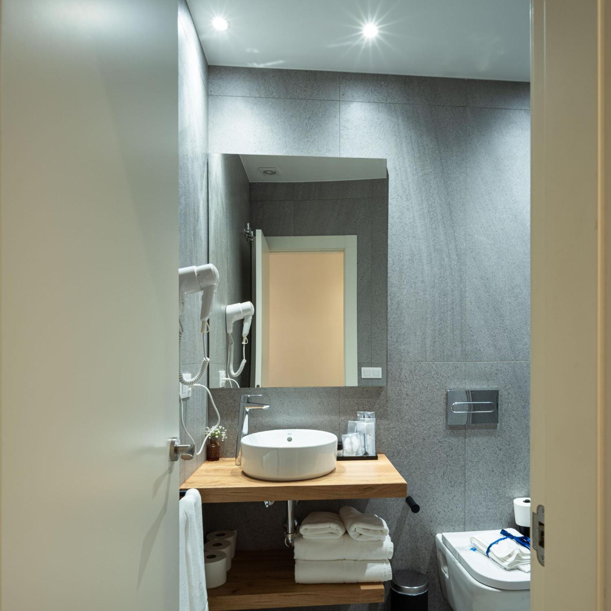 Terra Triana Apartments เซบีญา ภายนอก รูปภาพ